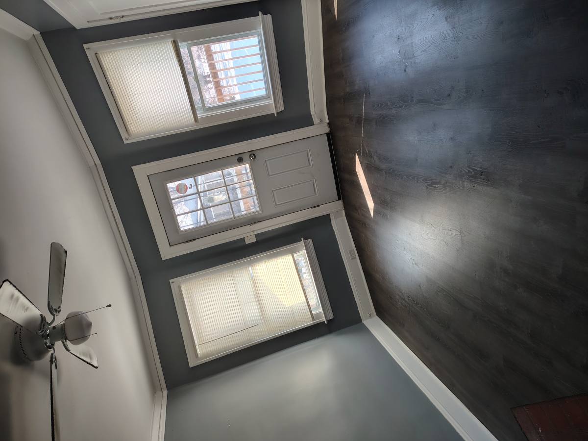 Townhouse for rent at 707 E 124th St, Cleveland, OH 44108