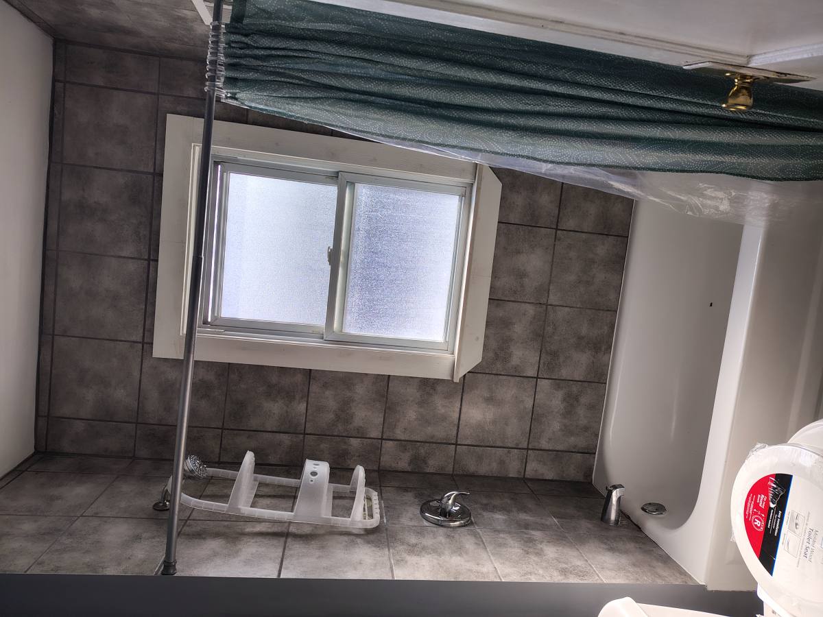 Townhouse for rent at 707 E 124th St, Cleveland, OH 44108