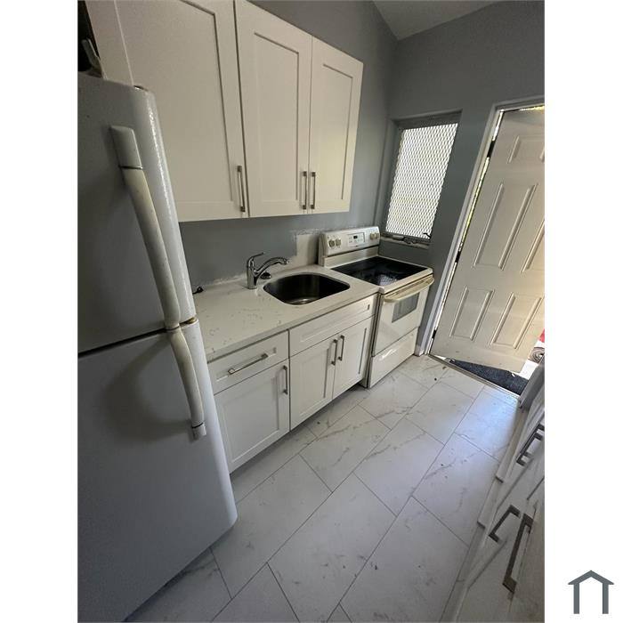 Townhouse for rent at 844 NW 12th Terrace, Fort Lauderdale, FL 33311