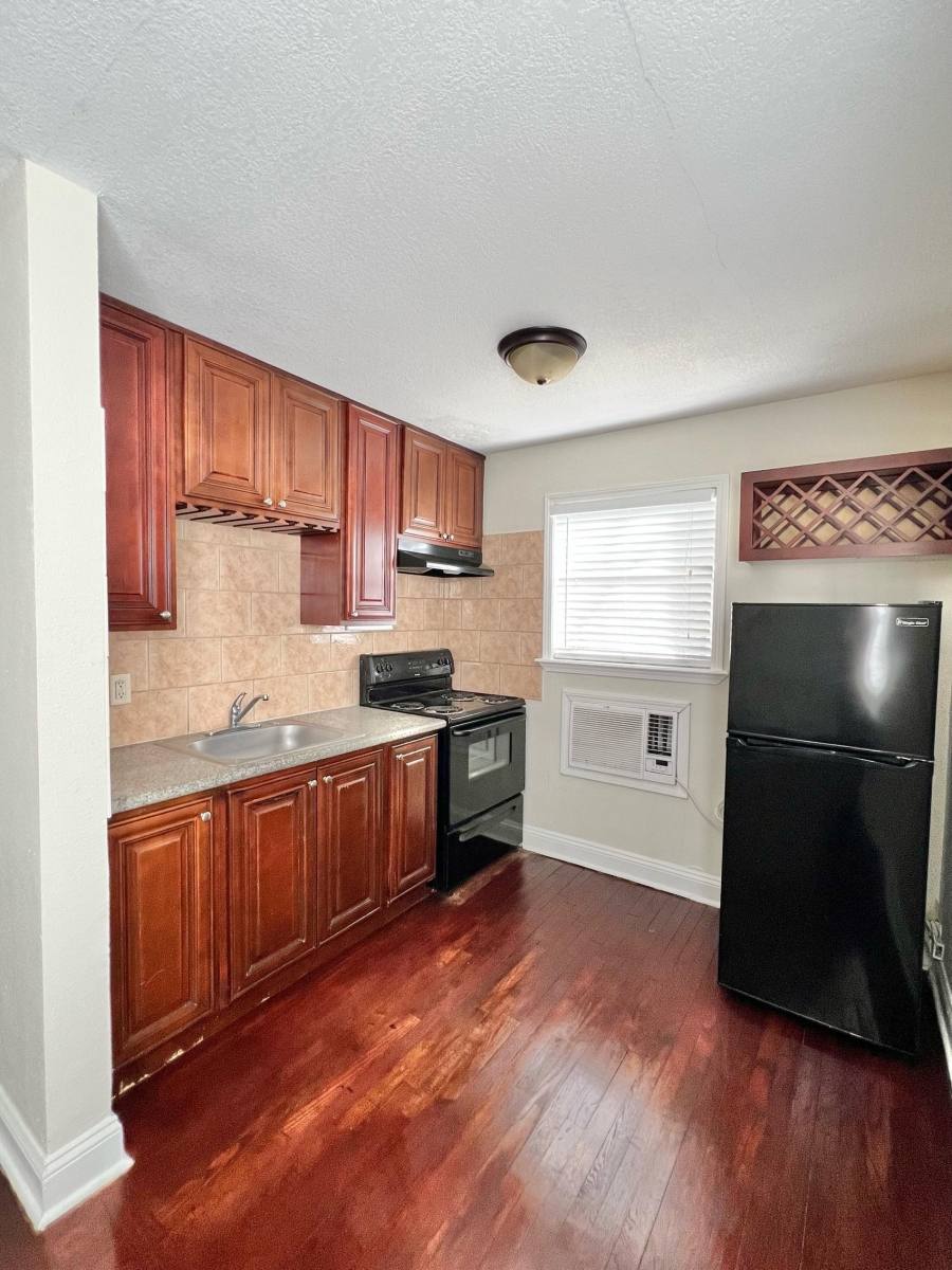 Apartment for rent at 1612 Larue Ave, Jacksonville, FL 32207