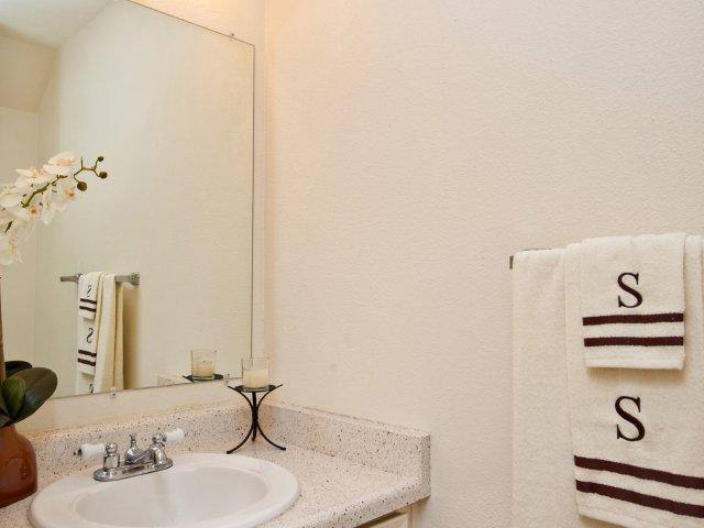 Apartment for rent at Solana Pointe, 766 S Nardo Ave #A-01, Solana Beach, CA 92075