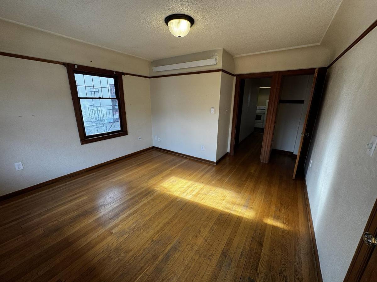 Apartment for rent at 2923 Franklin Ave E #4B, Seattle, WA 98102
