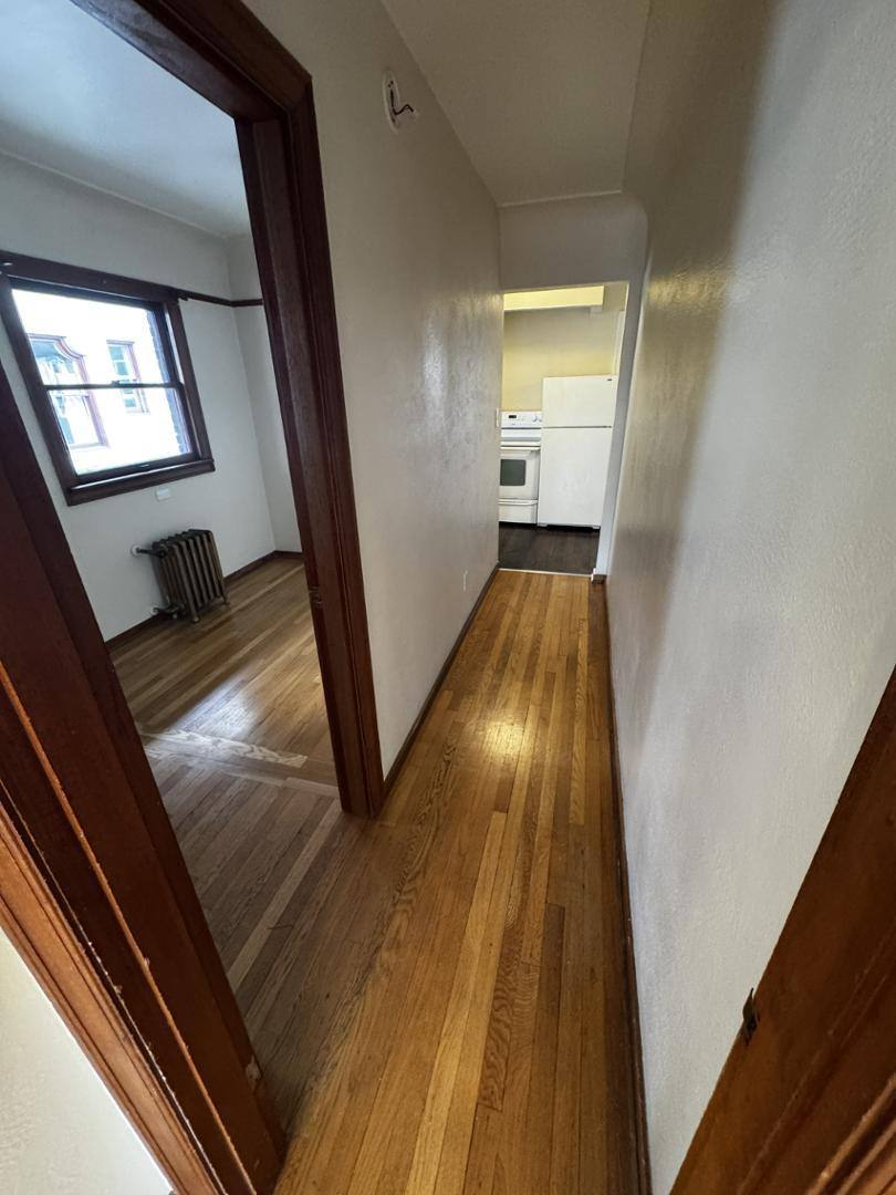 Apartment for rent at 2923 Franklin Ave E #4B, Seattle, WA 98102