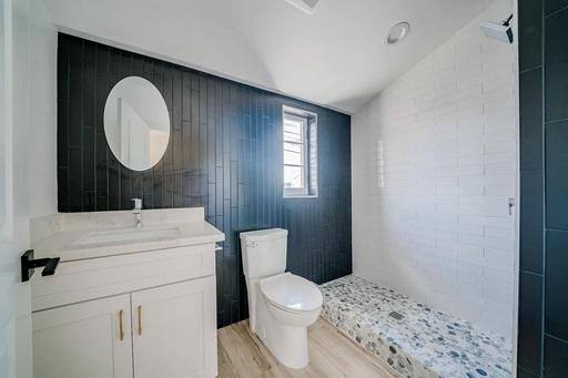 Apartment for rent at 1014 S Hayworth Ave, Los Angeles, CA 90035