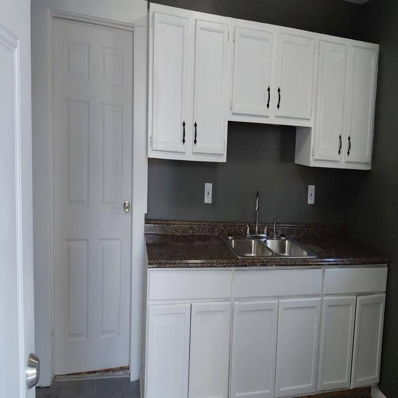 Apartment for rent at 1114 E 77th St #1, Cleveland, OH 44103