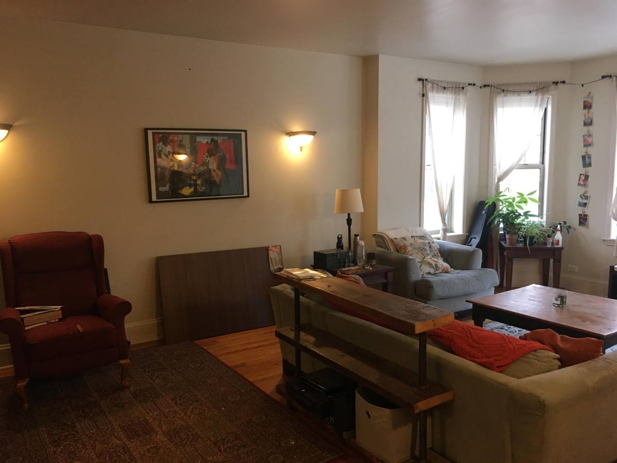 Apartment for rent at 1423 W Farwell Ave, Chicago, IL 60626