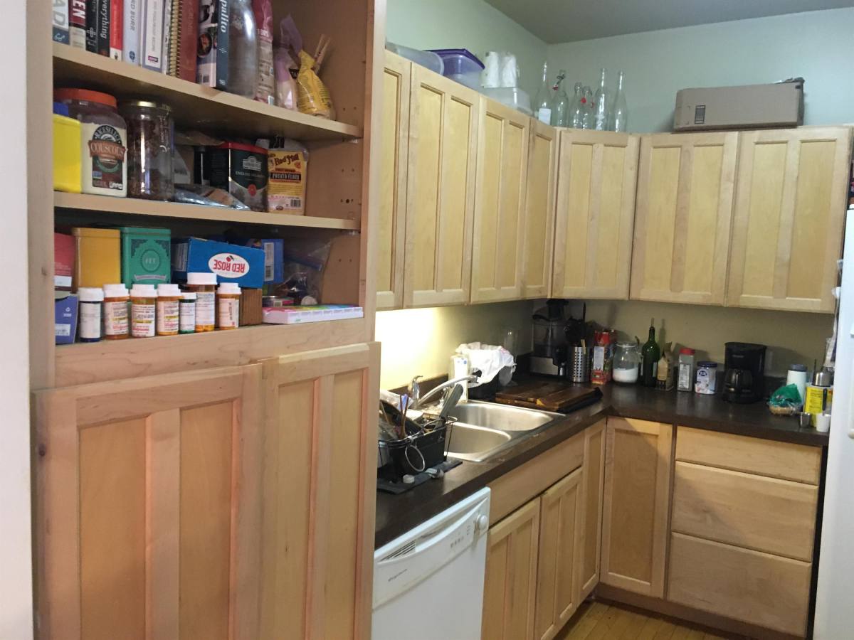 Apartment for rent at 1423 W Farwell Ave, Chicago, IL 60626
