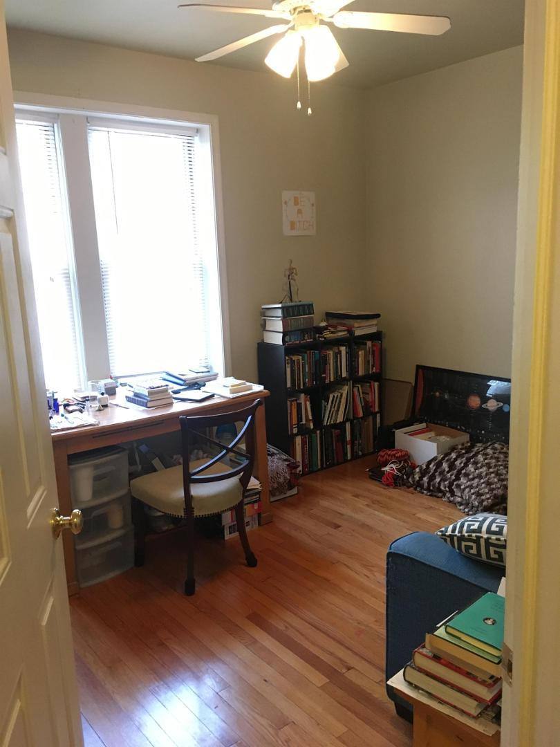 Apartment for rent at 1423 W Farwell Ave, Chicago, IL 60626