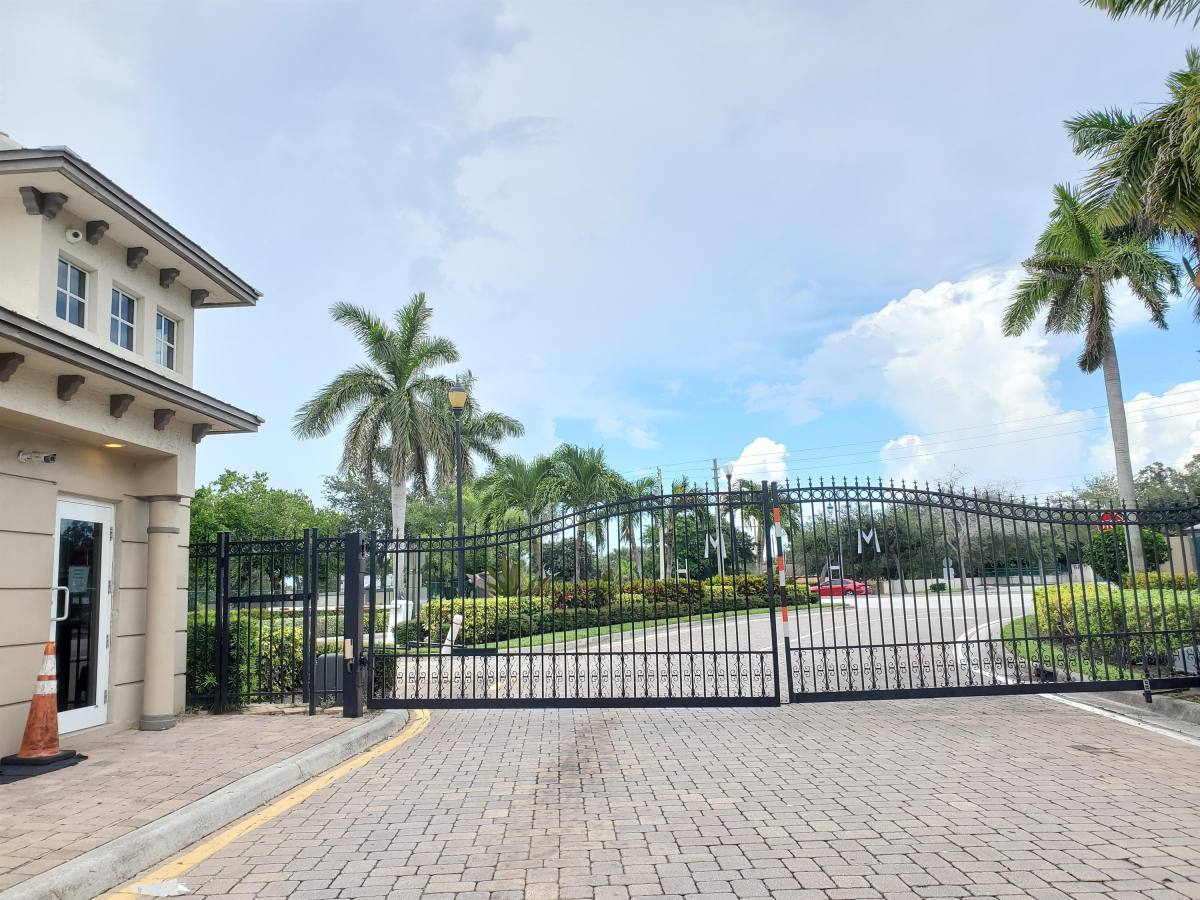 Townhouse for rent at Marsh Harbour, 1221 Lucaya Dr #1, West Palm Beach, FL 33404