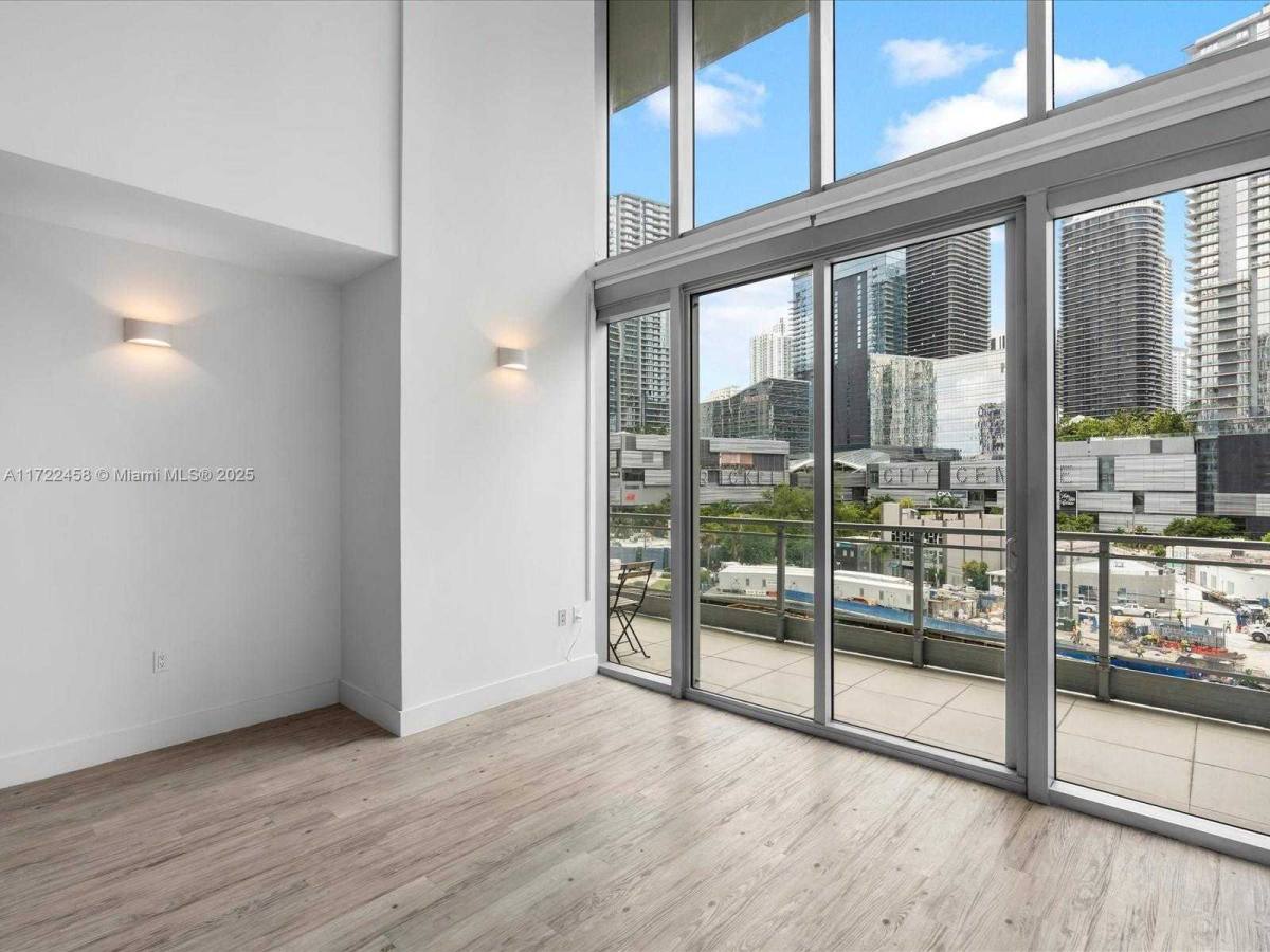 Apartment for rent at 92 SW 3rd St #92, Miami, FL 33130