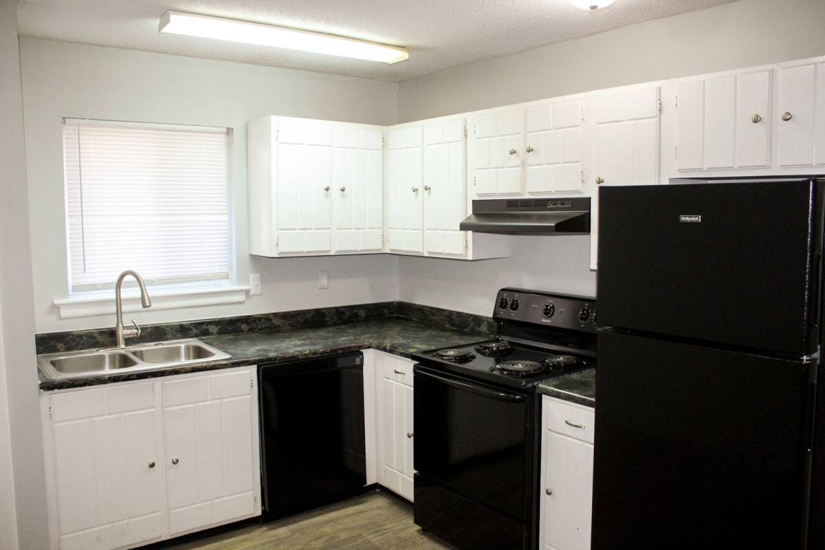 Apartment for rent at Willow Creek, 2833 Dayton Blvd, Chattanooga, TN 37415