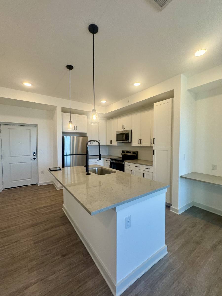 Apartment for rent at 203 W Oak Ave, Tampa, FL 33602