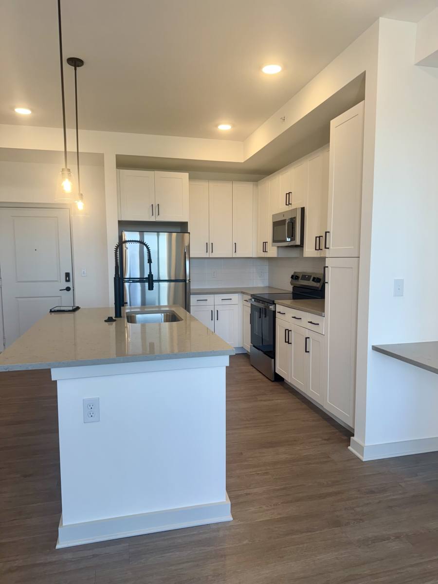 Apartment for rent at 203 W Oak Ave, Tampa, FL 33602