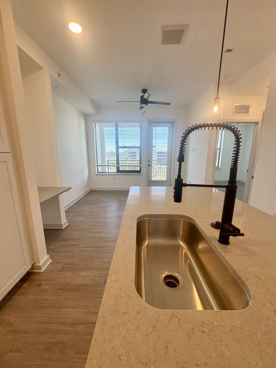 Apartment for rent at 203 W Oak Ave, Tampa, FL 33602