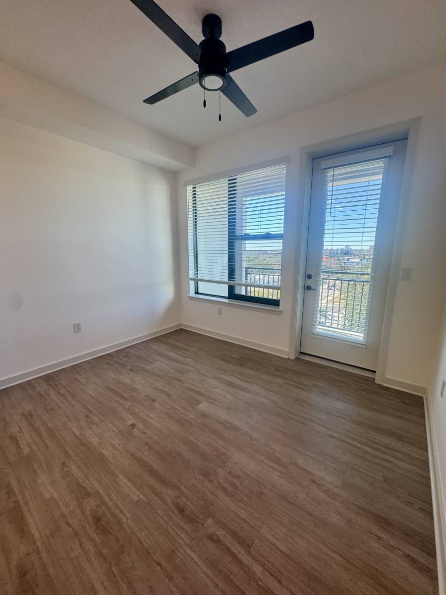 Apartment for rent at 203 W Oak Ave, Tampa, FL 33602