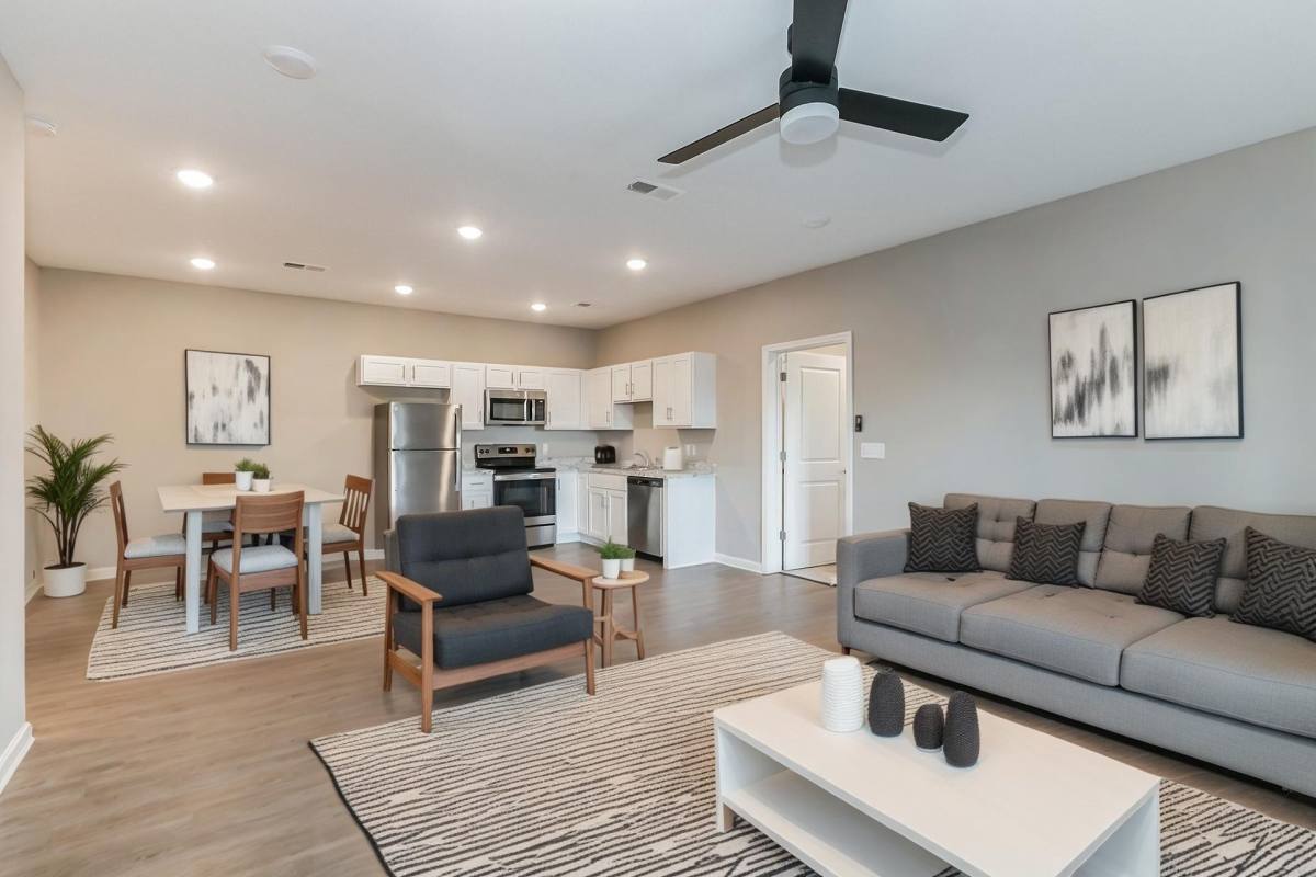 Apartment for rent at 1601 E Main St, New Albany, IN 47150