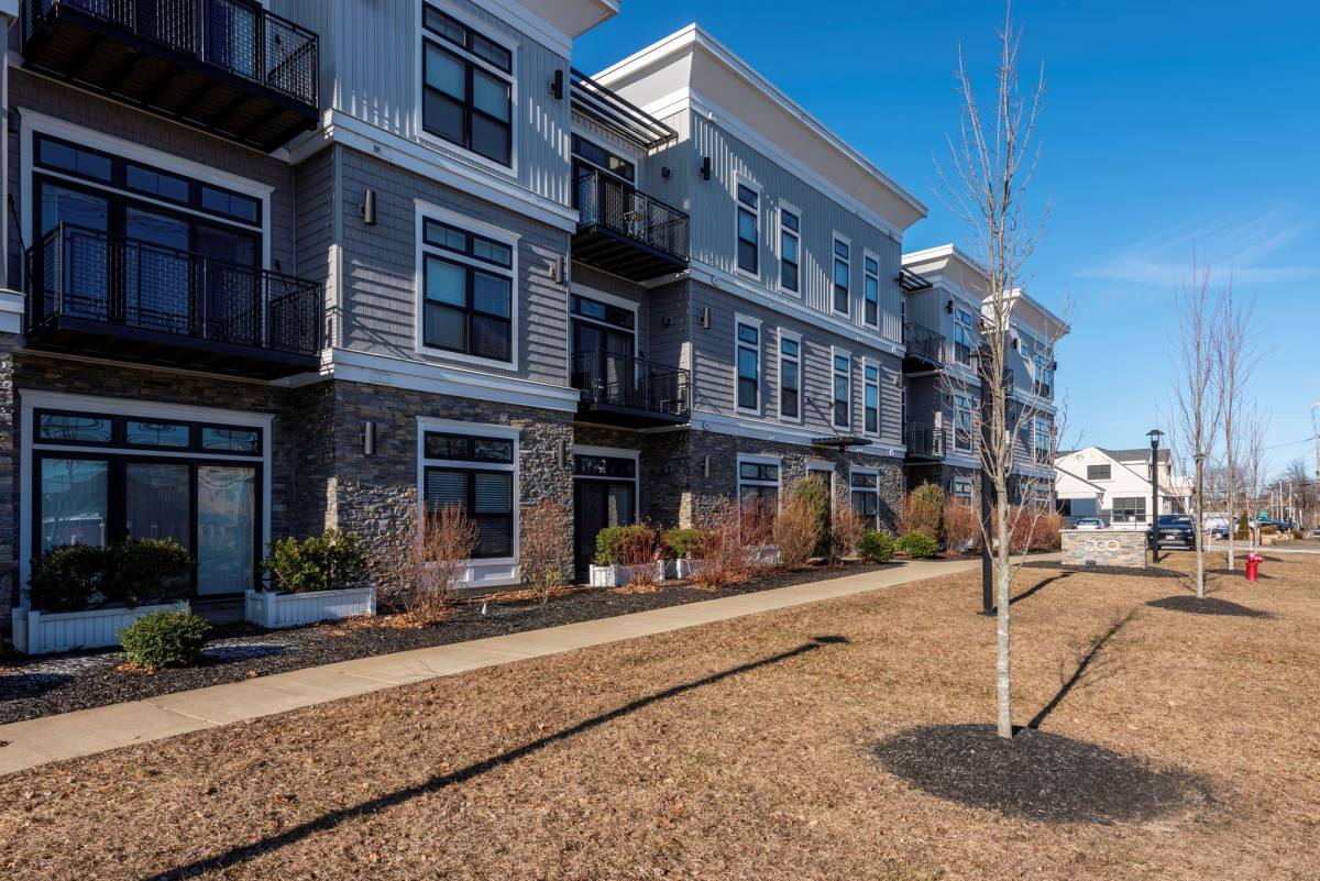 Apartment for rent at 600 N Ave, Wakefield, MA 01880
