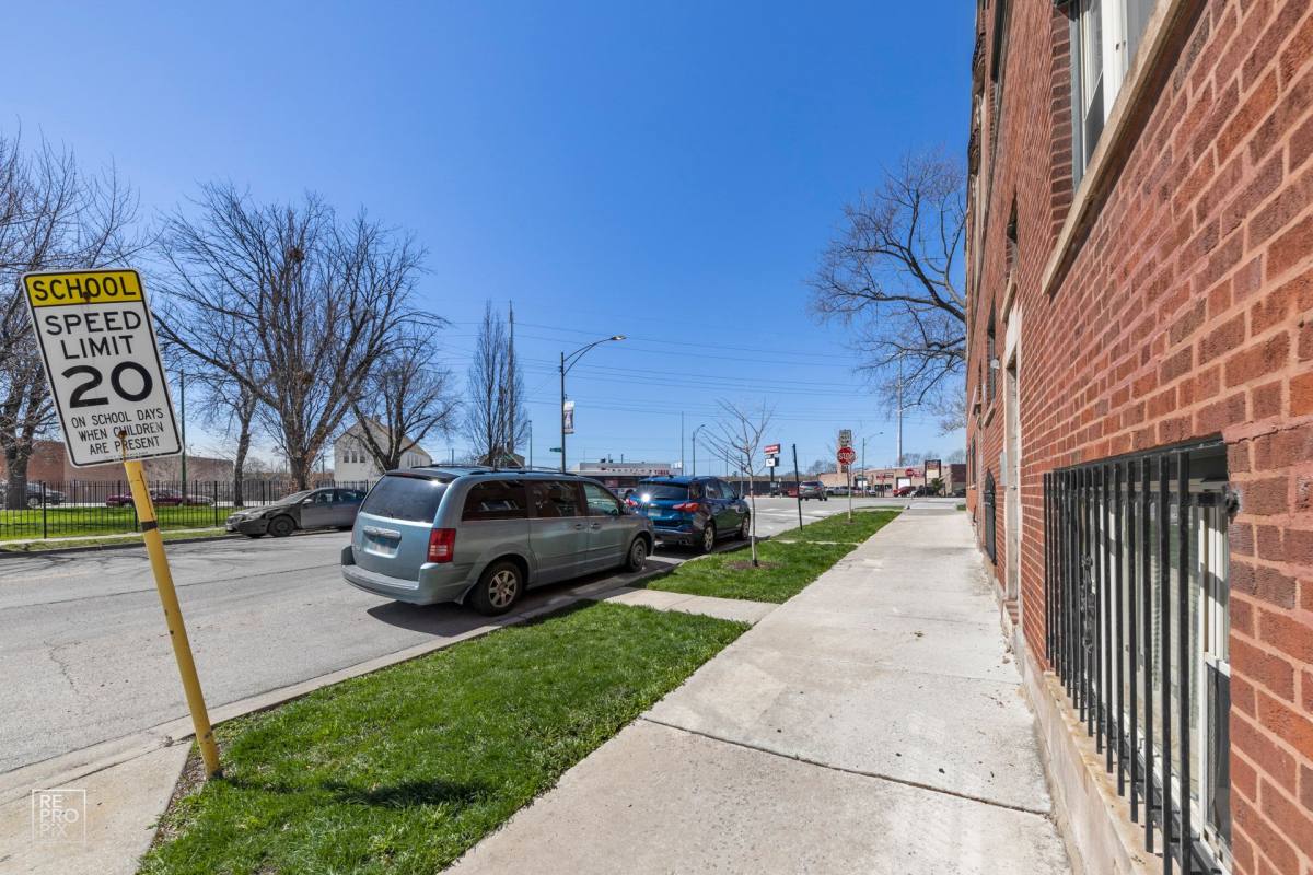 Apartment for rent at 2838 E 91st St, Chicago, IL 60617