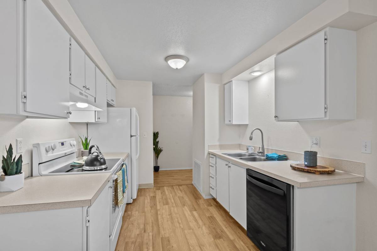 Apartment for rent at 850 Aaron Dr, Richland, WA 99352