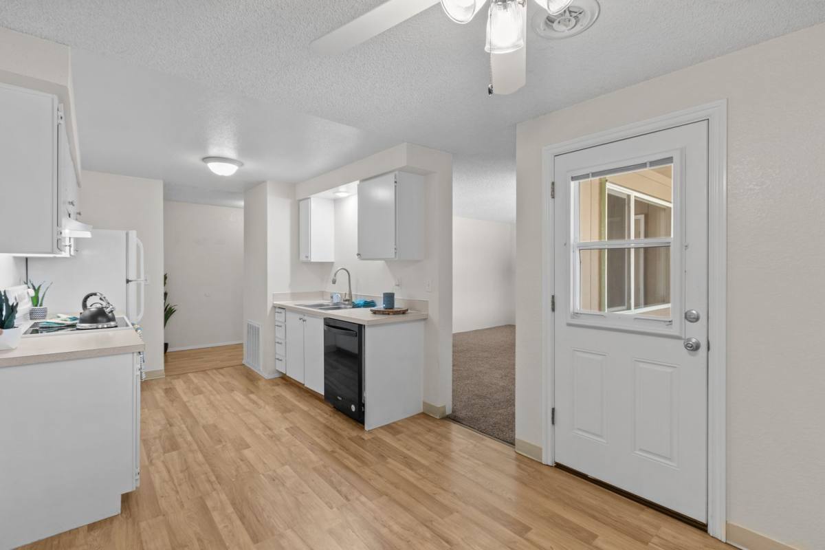 Apartment for rent at 850 Aaron Dr, Richland, WA 99352