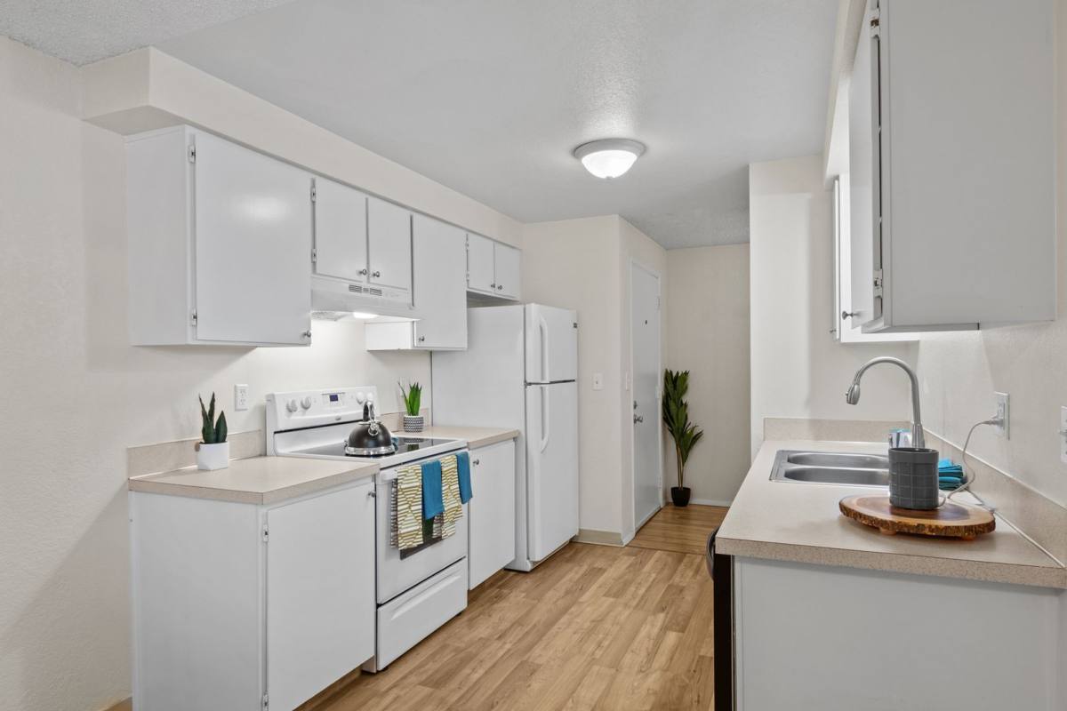 Apartment for rent at 850 Aaron Dr, Richland, WA 99352