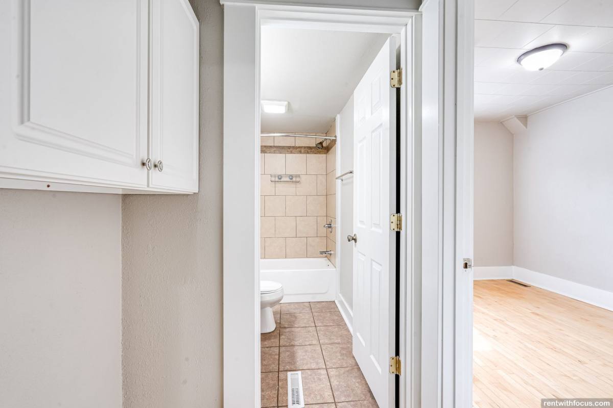 Townhouse for rent at 1202-1318 Summit Ave, Oshkosh, WI 54901