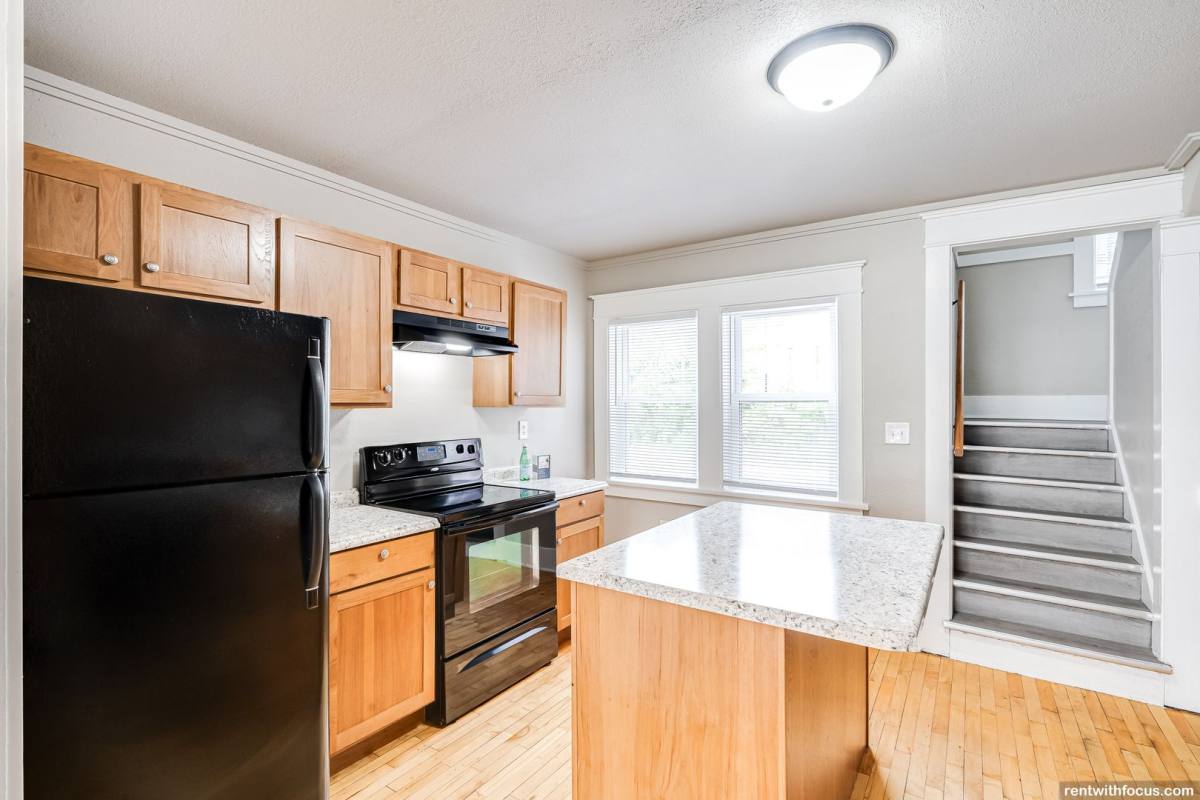 Townhouse for rent at 1202-1318 Summit Ave, Oshkosh, WI 54901