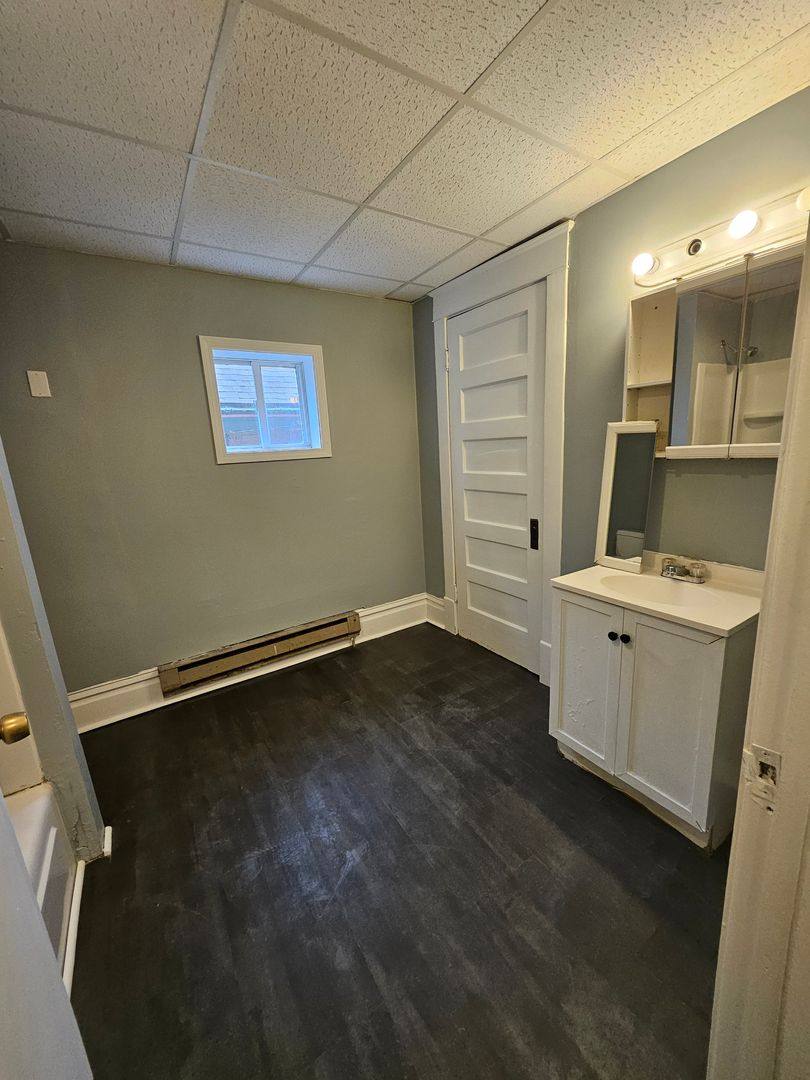 House for rent at 923 Chestnut St, Erie, PA 16502