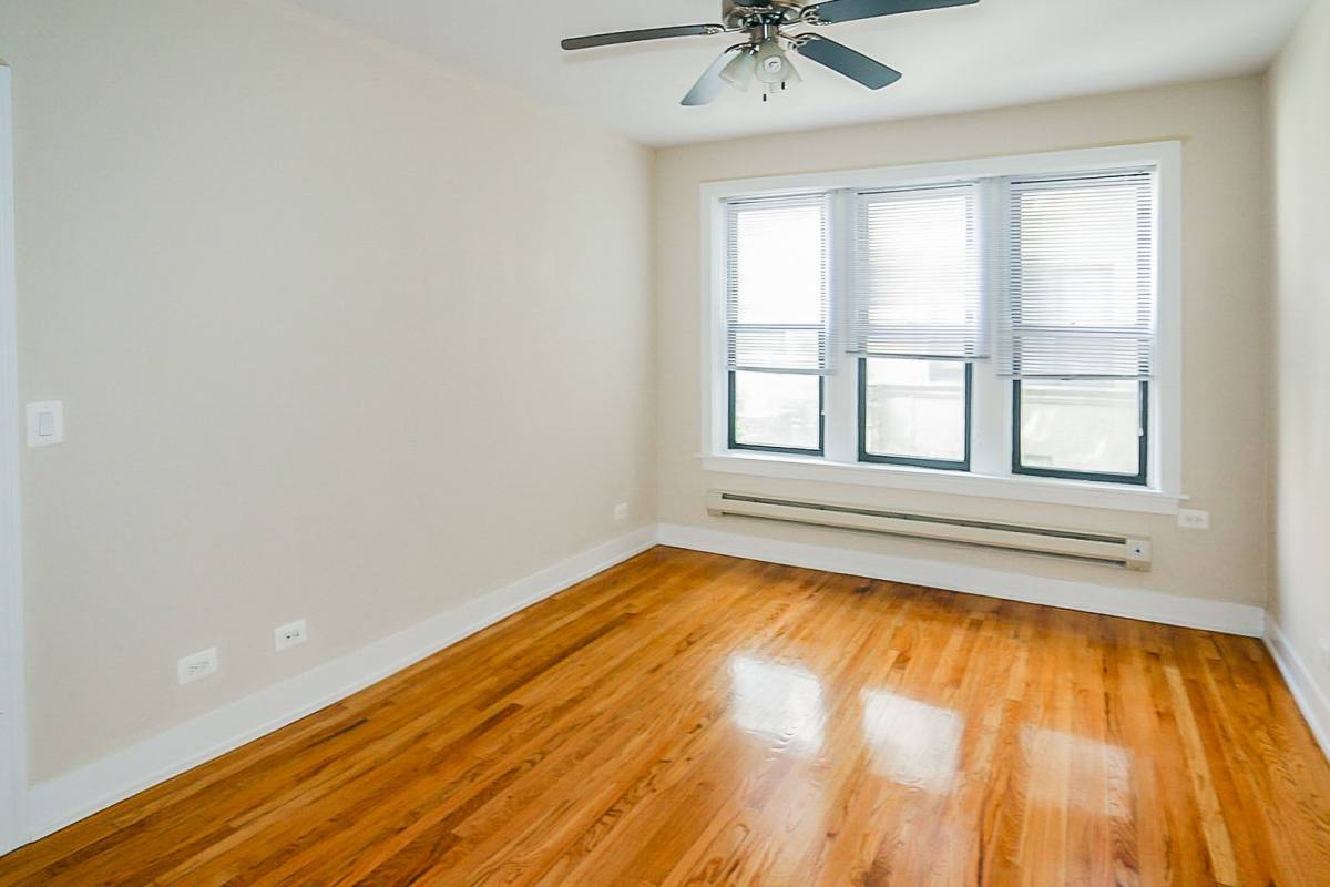 Apartment for rent at 617 Melrose St, Chicago, IL 60657
