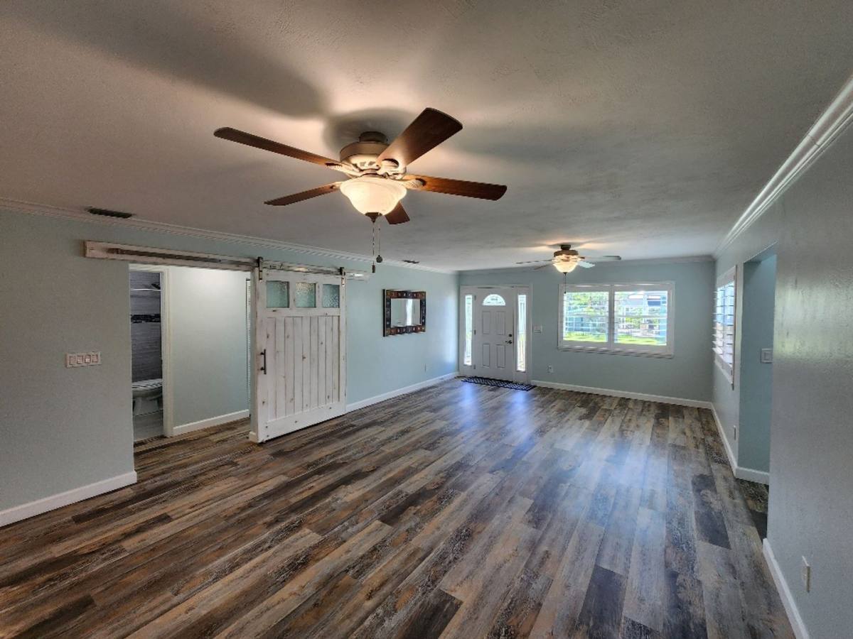 House for rent at 110 Surf St, New Smyrna Beach, FL 32169