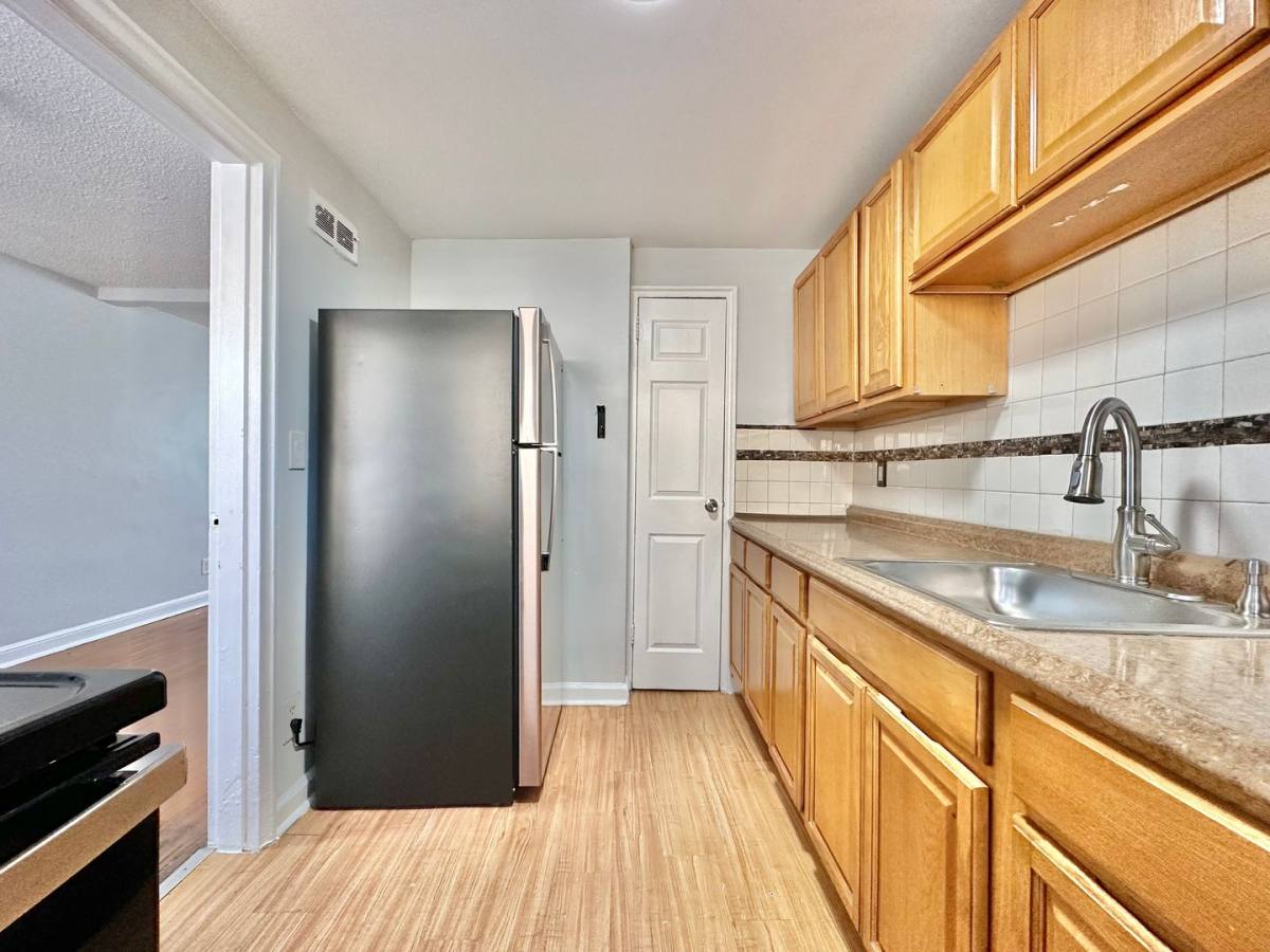 Apartment for rent at 1 Colby Court, New Haven, CT 06515