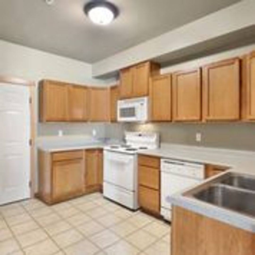 Apartment for rent at 245 32nd St, Bellingham, WA 98225