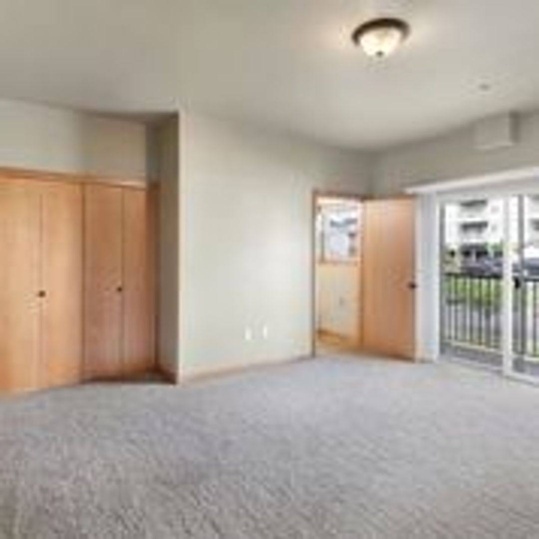 Apartment for rent at 245 32nd St, Bellingham, WA 98225