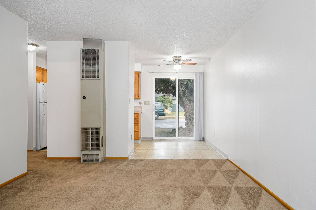Apartment for rent at 635 S 5th St, Lebanon, OR 97355