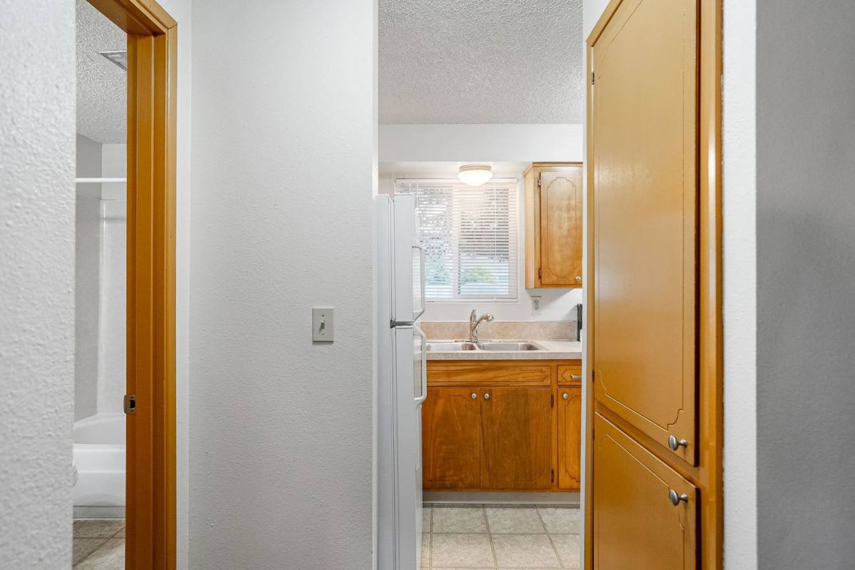 Apartment for rent at 635 S 5th St, Lebanon, OR 97355