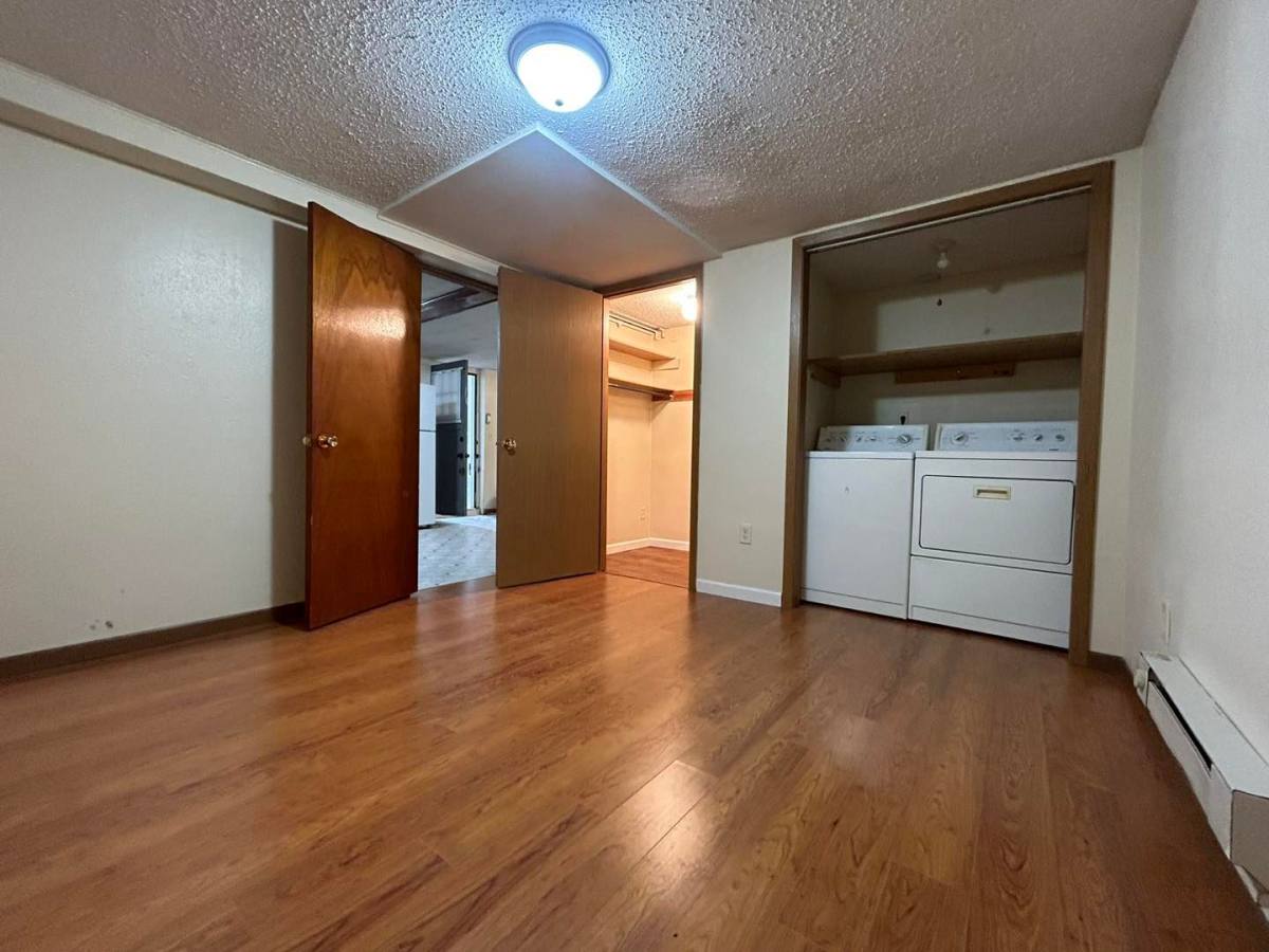 Apartment for rent at 391 2nd Ave SW, Dickinson, ND 58601