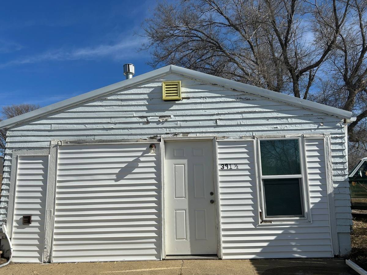 Apartment for rent at 391 2nd Ave SW, Dickinson, ND 58601