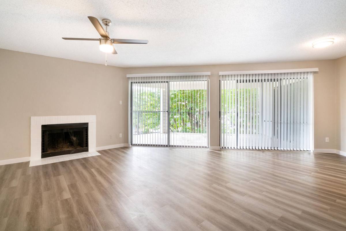 Apartment for rent at 6011 Oakland Hills Dr, Fort Worth, TX 76112