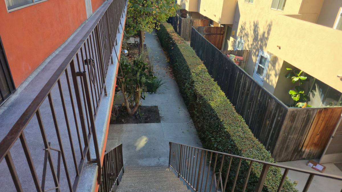 Apartment for rent at 3666 Keystone Ave, Los Angeles, CA 90034