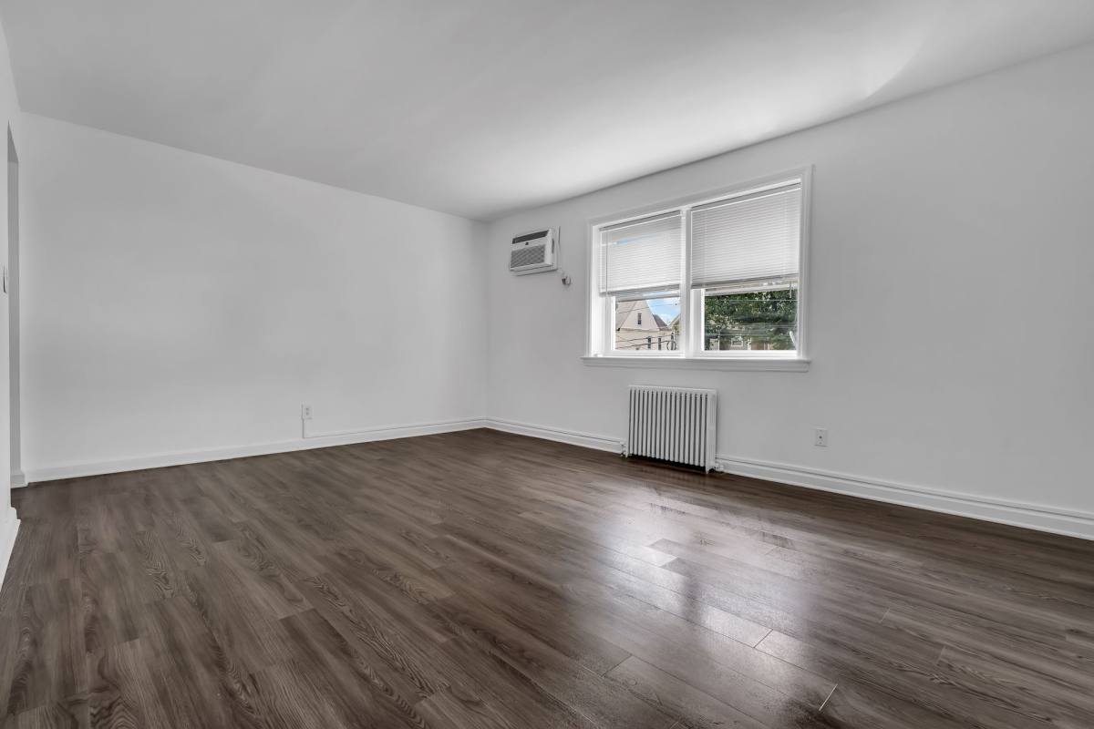 Apartment for rent at 127-147 Chilton St, Elizabeth, NJ 07202