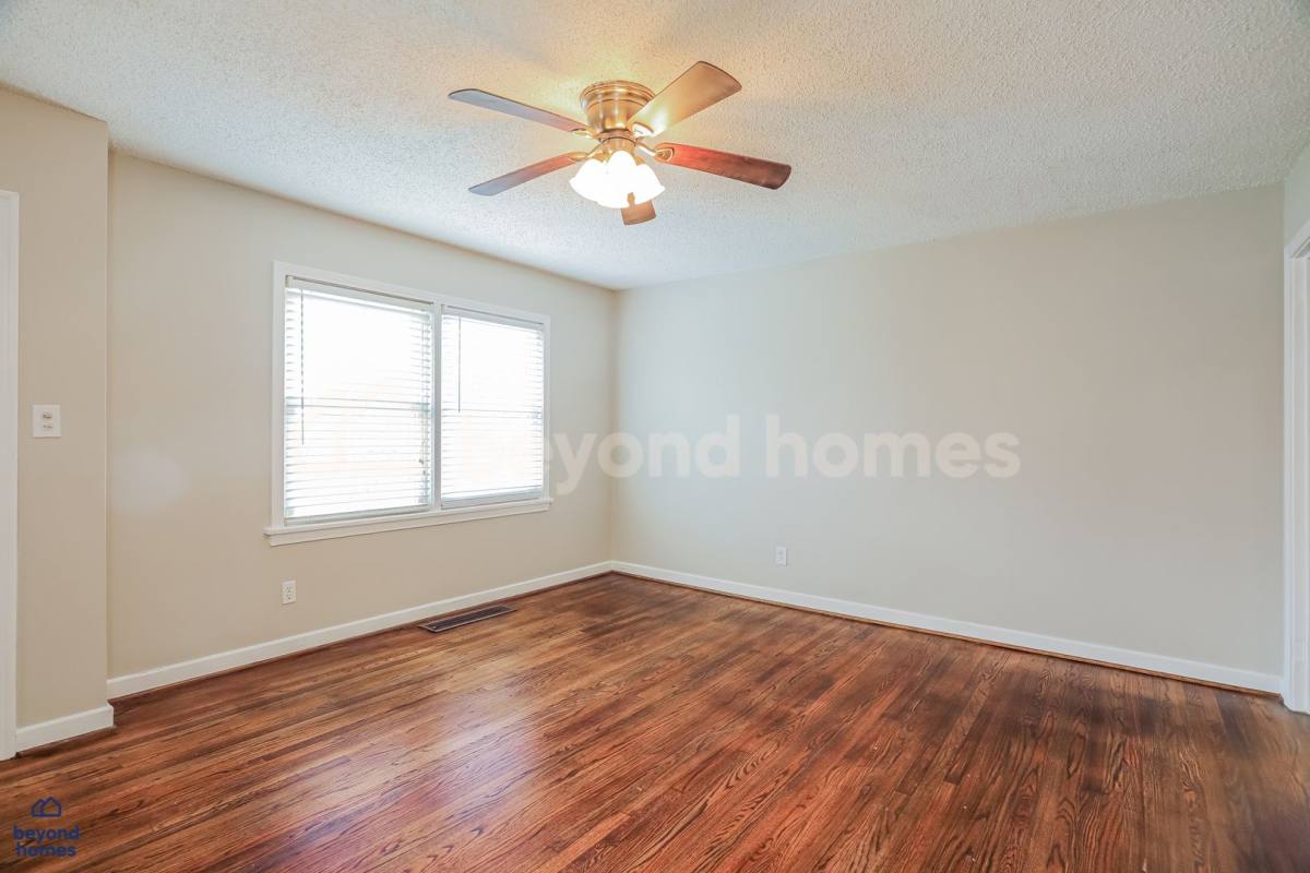 House for rent at 1028 Broadmoor Dr, Birmingham, AL 35235