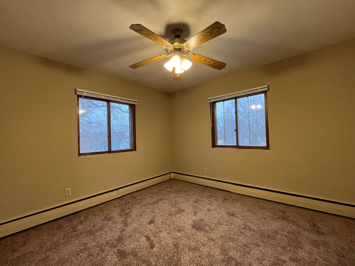 Apartment for rent at 224 Bates Ave, Saint Paul, MN 55106