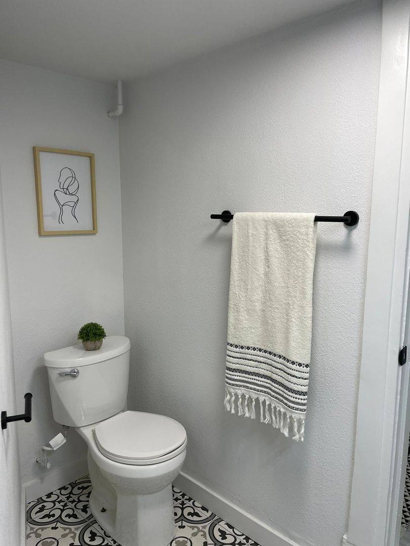 Apartment for rent at 1202 N 7th St, Tacoma, WA 98403