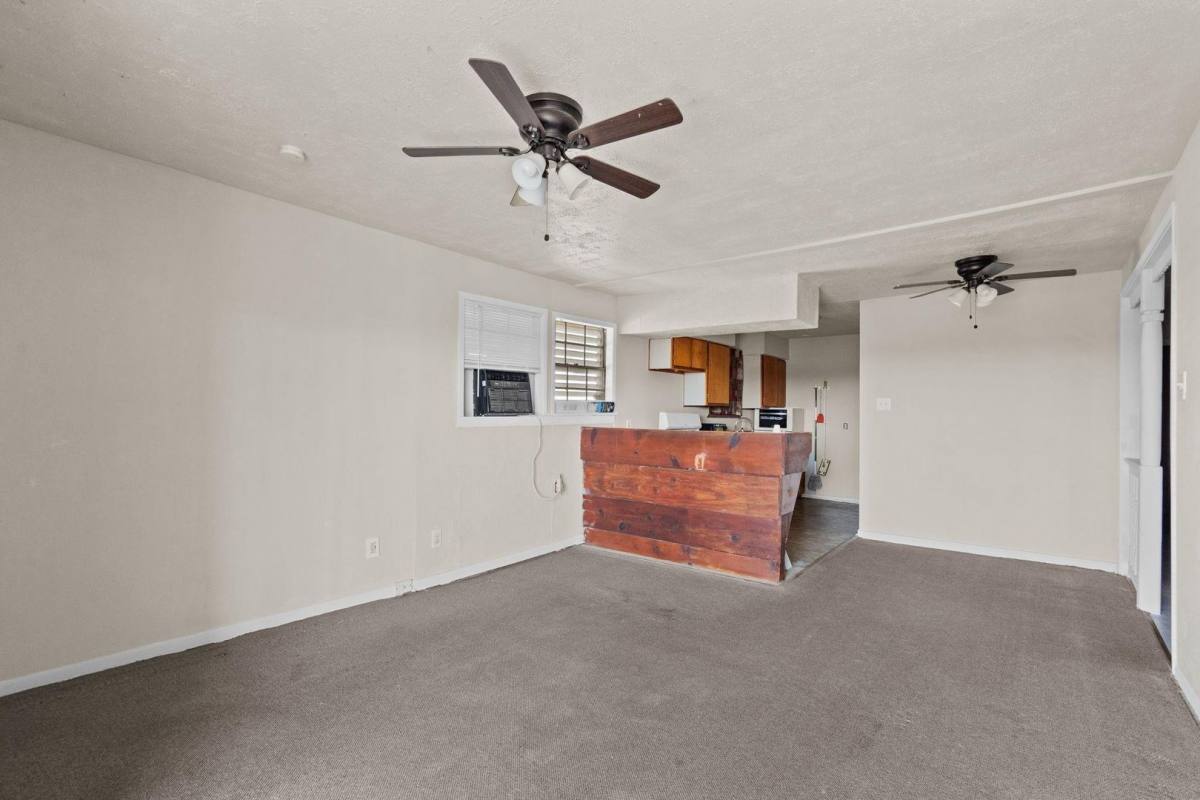 House for rent at 810 93rd St, Galveston, TX 77554