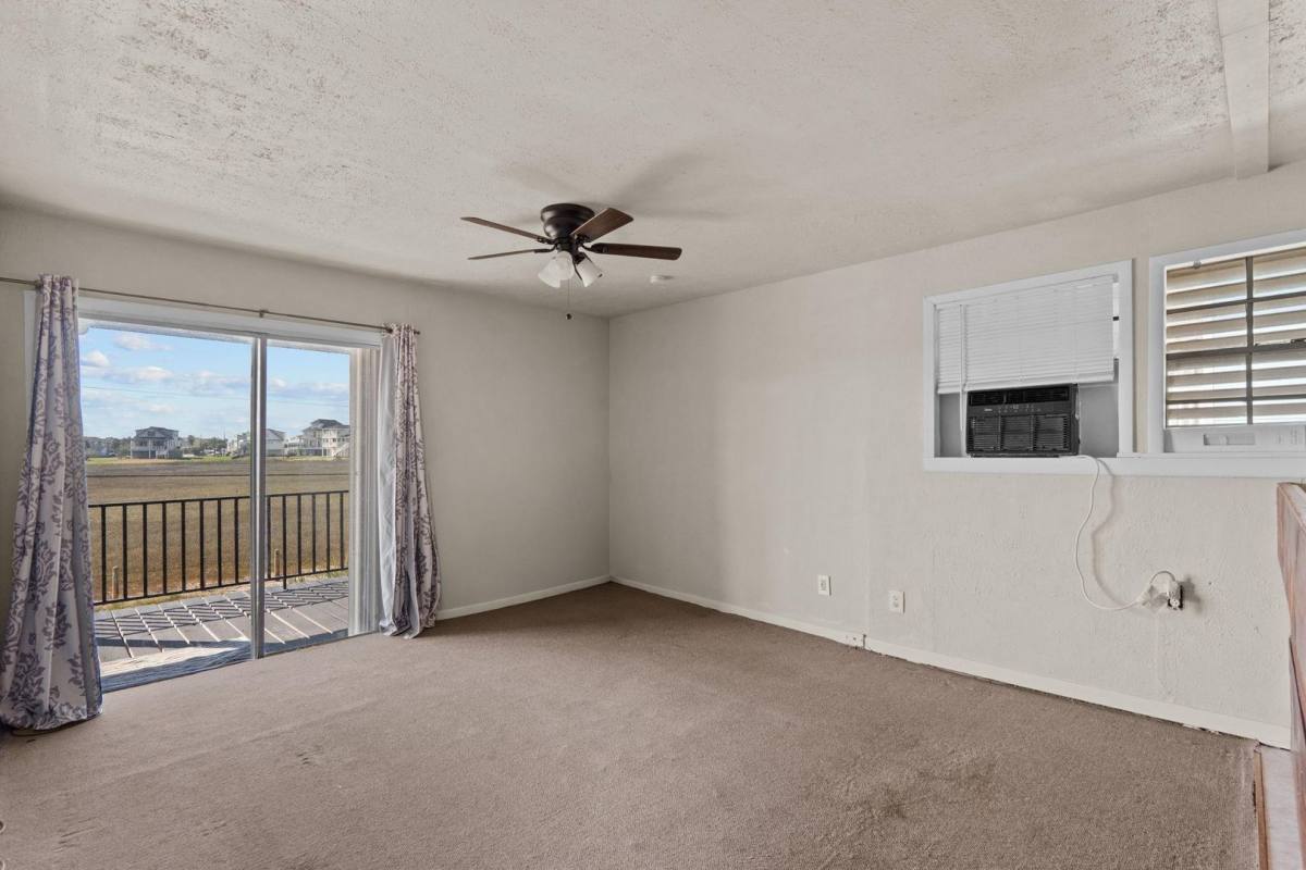 House for rent at 810 93rd St, Galveston, TX 77554