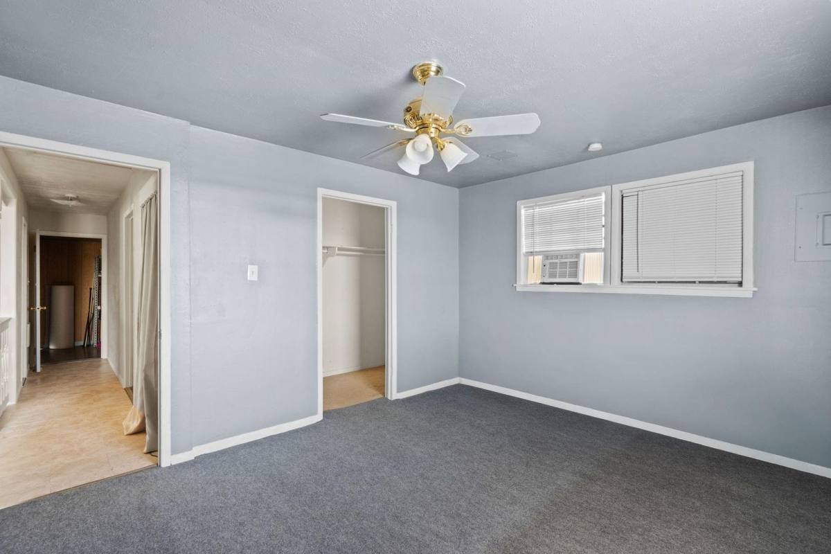 House for rent at 810 93rd St, Galveston, TX 77554