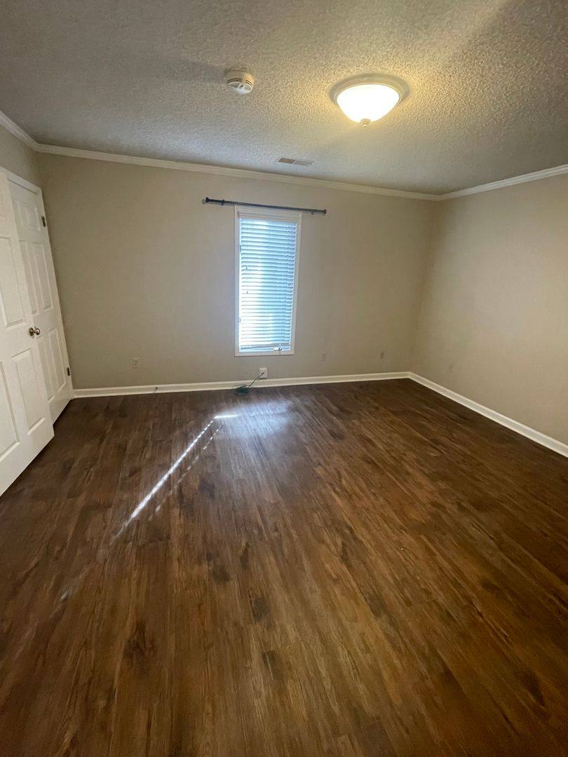 Townhouse for rent at 476 Jack Kramer Dr, Memphis, TN 38117