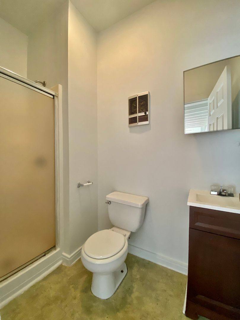 Apartment for rent at 213 N Hamilton St, Ypsilanti, MI 48197