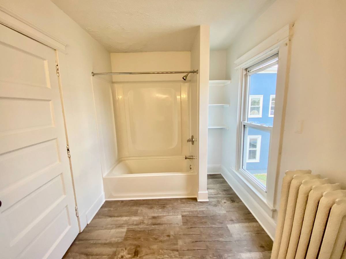 Apartment for rent at 514 W Cross St, Ypsilanti, MI 48197