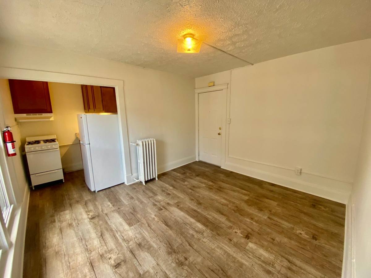 Apartment for rent at 514 W Cross St, Ypsilanti, MI 48197
